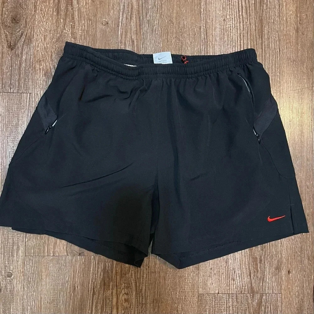 Nike Women’s Black Activewear Dri Fit Running Shorts Pockets Size Medium